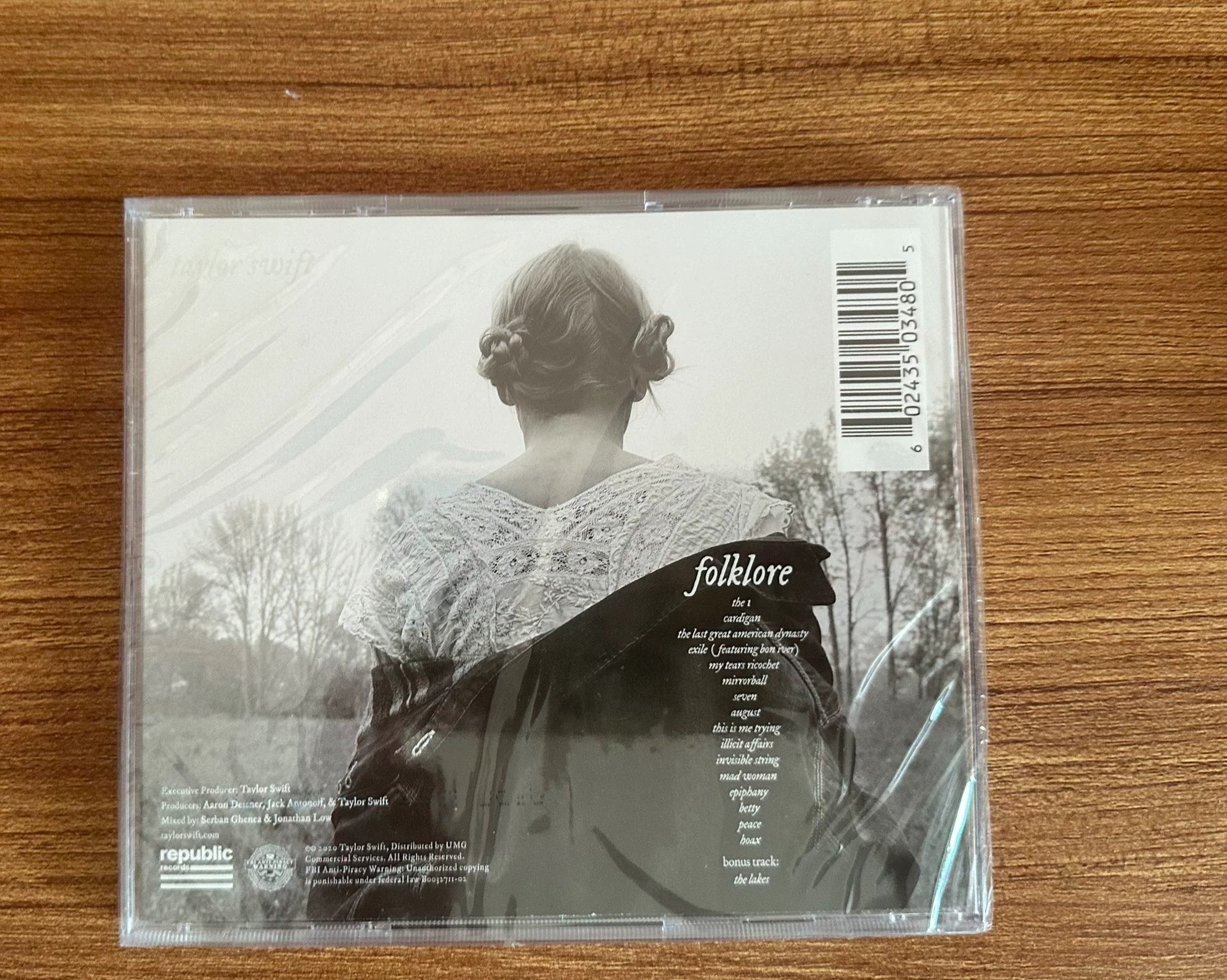 Taylor Swift – folklore Signed CD with Original Shrink Wrap — product detail 2