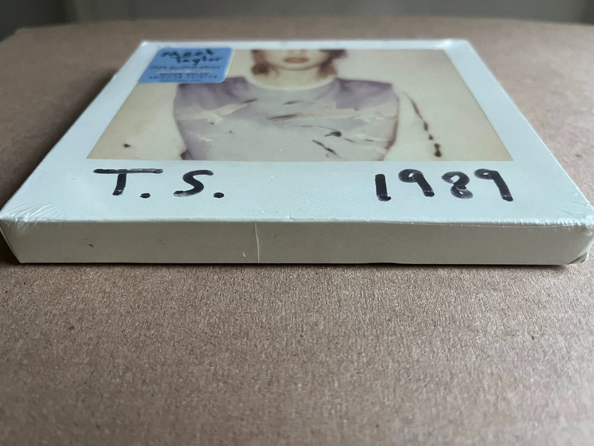 Taylor Swift – 1989 — US First-Week CD, Sealed with Box Wear — actual item photo 6