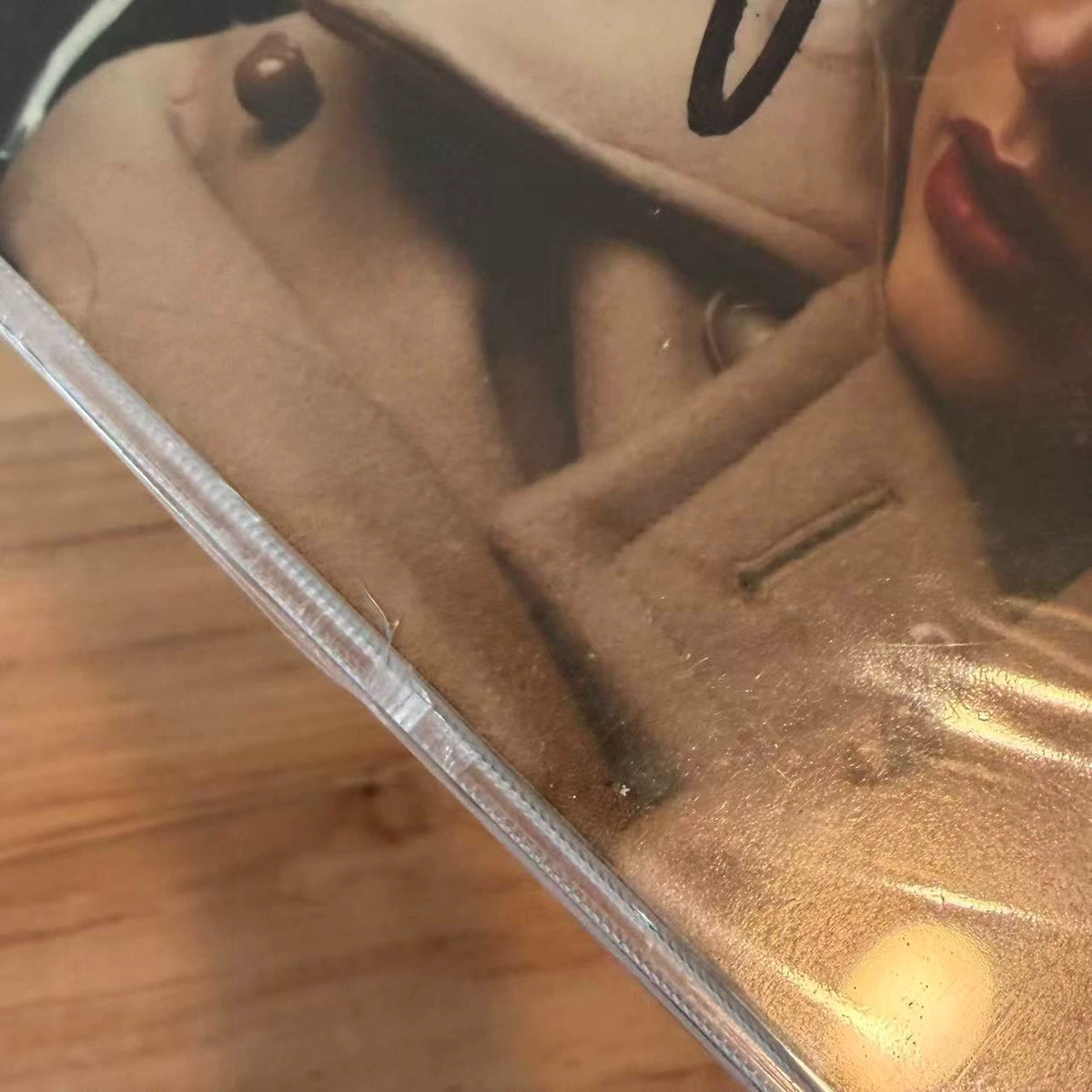 Taylor Swift – Red (Taylor’s Version) – Signed CD, Cracked Case – actual item photograph 4