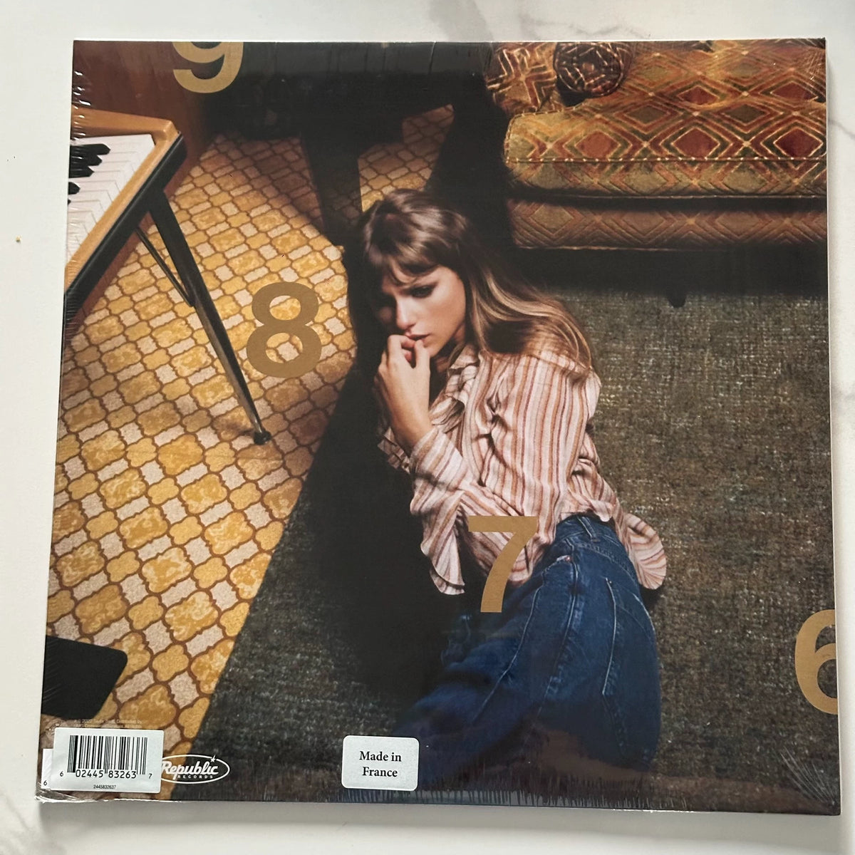 Taylor Swift – Midnights – Mahogany Signed-Insert Vinyl, Sealed – actual item photograph 2