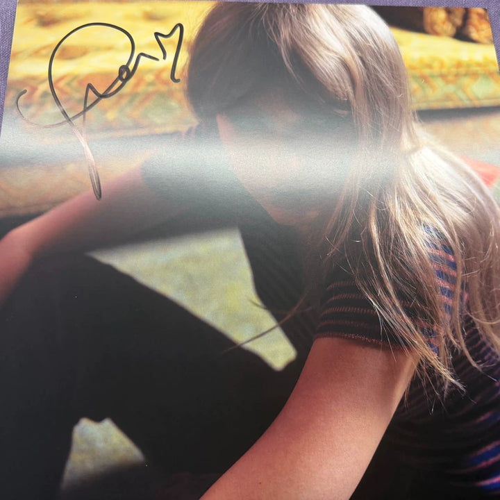 Taylor Swift – Midnights – Mahogany Vinyl with Signed Heart Photo