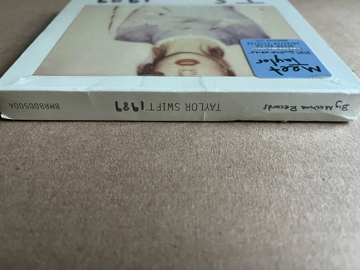 Taylor Swift – 1989 — US First-Week CD, Sealed with Box Wear — actual item photo 4