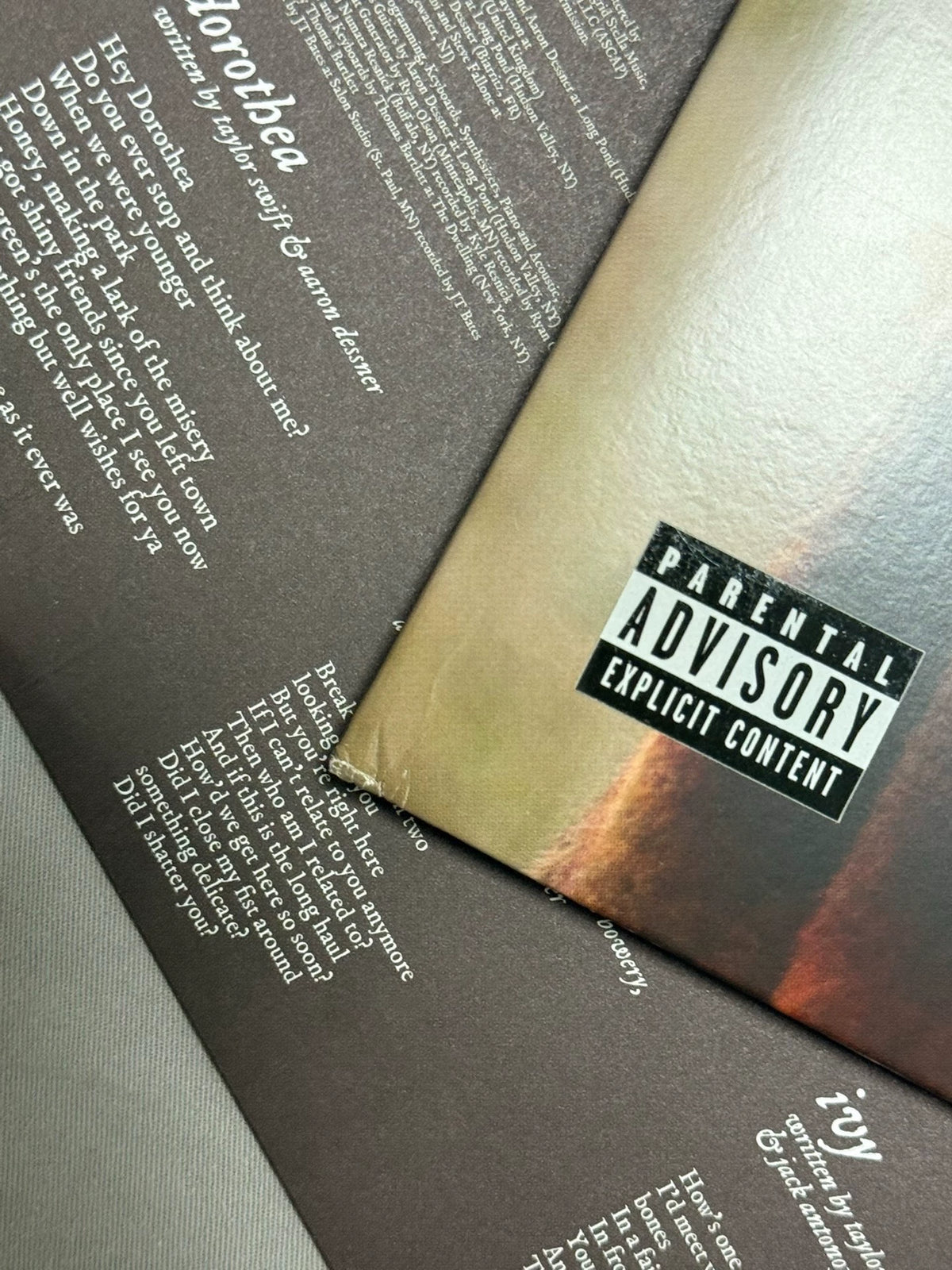 Taylor Swift – Evermore – Green 2LP, Opened, Sleeve Wear – detail 9