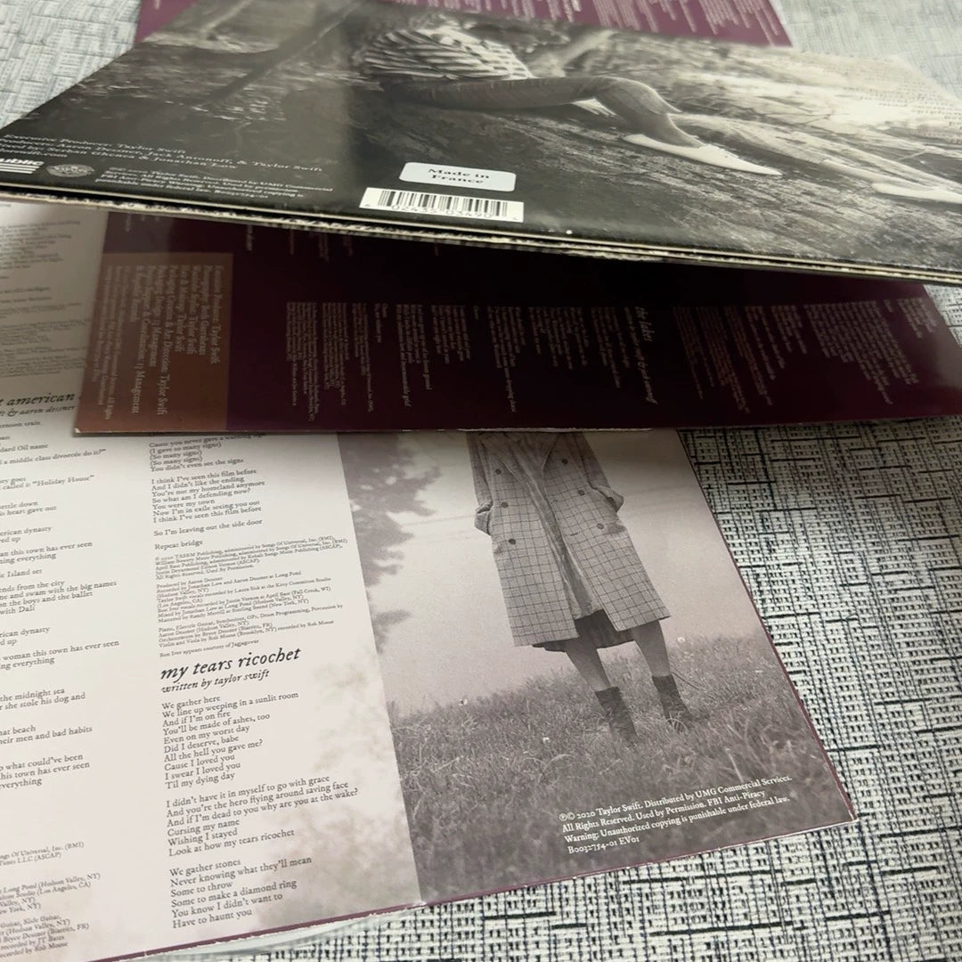 Taylor Swift – Folklore – Cover 3, French-Pressed US Edition (2LP)