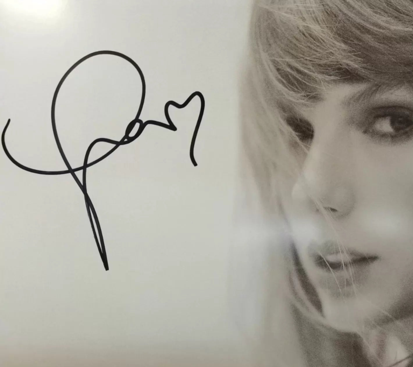 Taylor Swift – The Tortured Poets Department – Signed Black Vinyl 2LP — front view