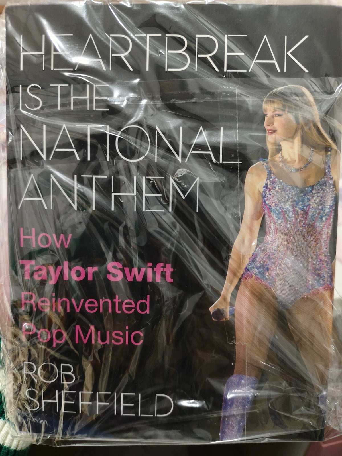 Taylor Swift – Heartbreak Is the National Anthem by Rob Sheffield – photo 2