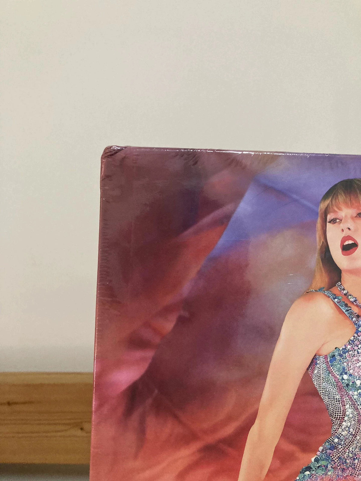 Taylor Swift – The Official Eras Tour Book – Hardcover, Corner Wear