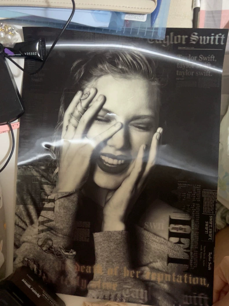 Taylor Swift – Reputation Holographic Poster — main view