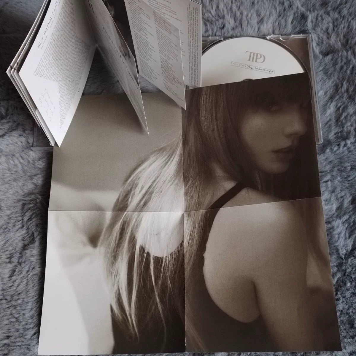Taylor Swift — The Tortured Poets Department CD with Poster & Lyrics Book — photo 5