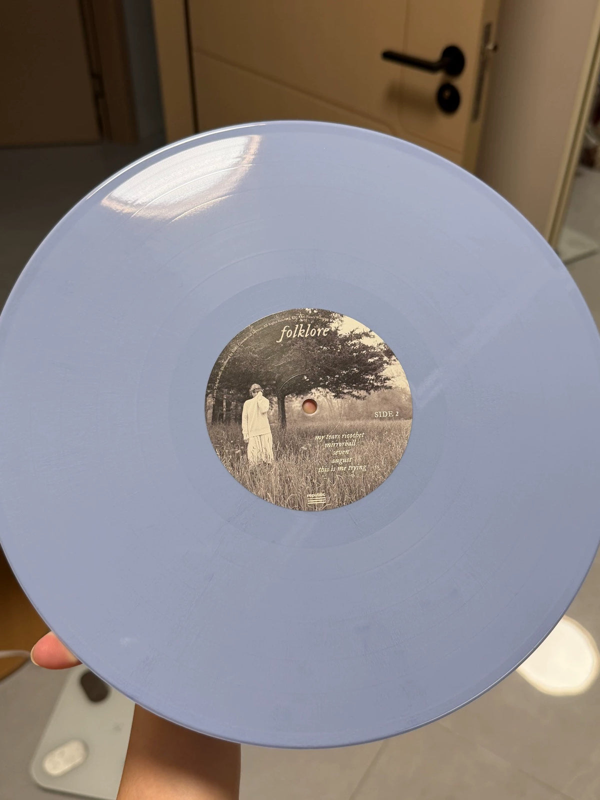 Taylor Swift – Folklore, Cover 6 Lavender Vinyl – photo 3