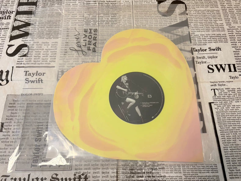 Taylor Swift – Lover Live in Paris – Heart-Shaped Vinyl 2LP