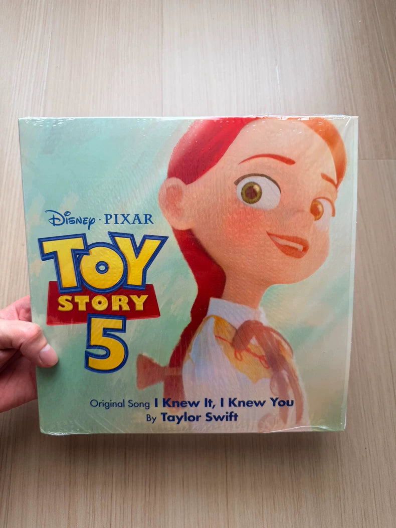 Taylor Swift – I Knew It, I Knew You – Toy Story 5 Jessie Hat 10-Inch Vinyl – Opened – actual product photo 2