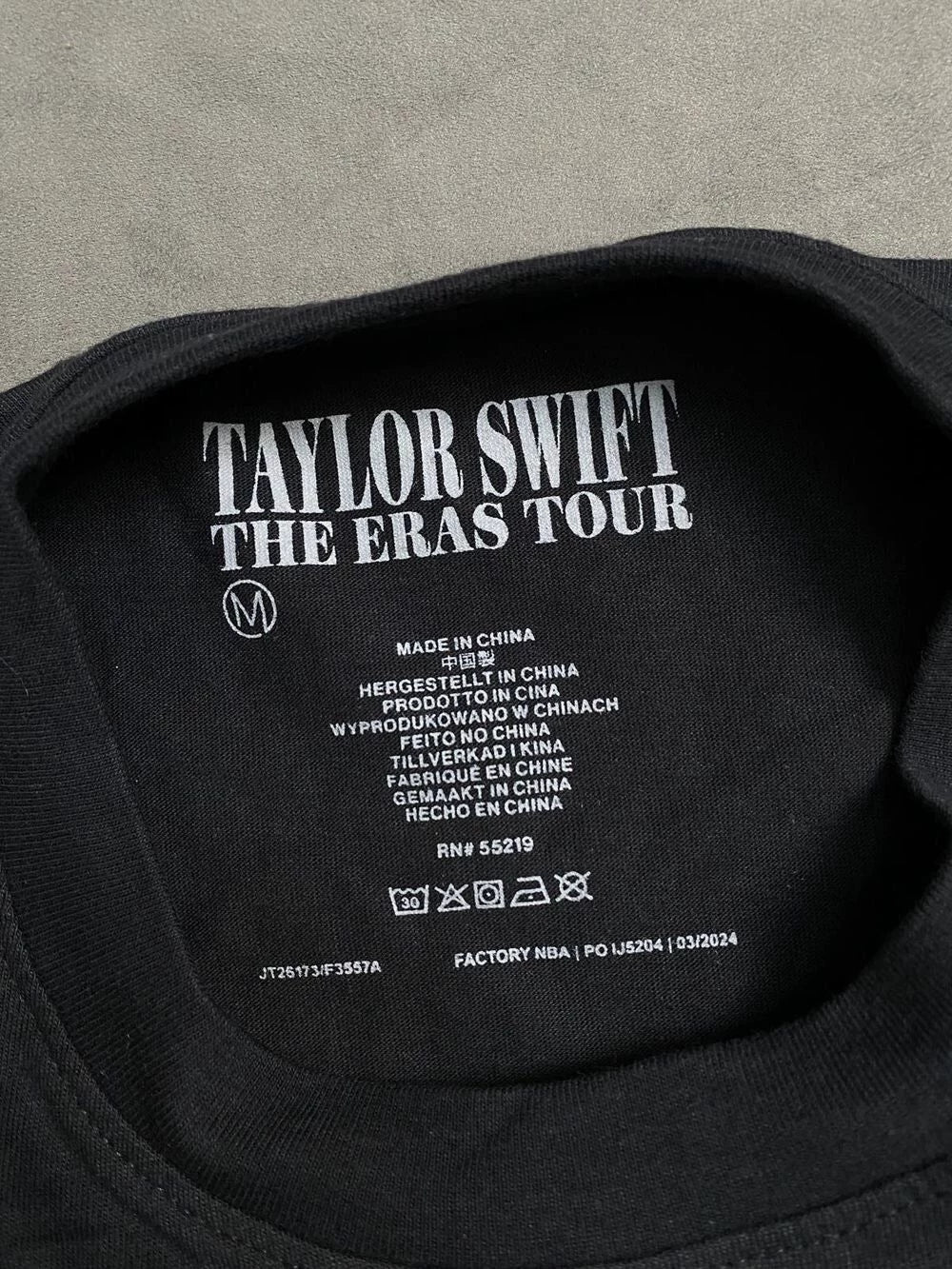 Taylor Swift – The Eras Tour Black Graphic T-Shirt – photograph 2