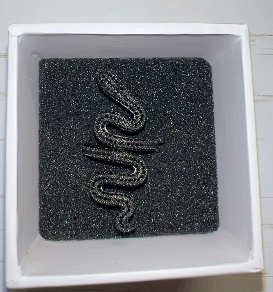 Taylor Swift – Reputation Snake Ring Official Merch Black Ring With Box