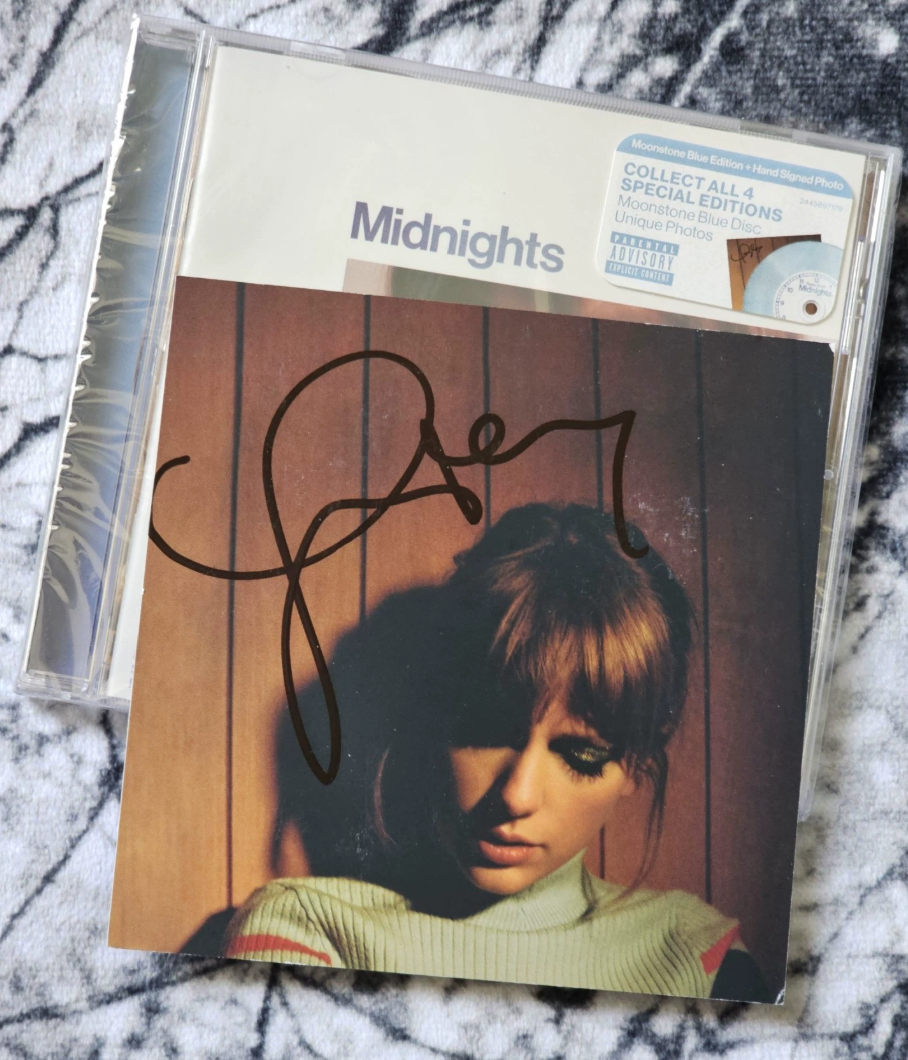 Taylor Swift – Midnights Moonstone Blue Signed CD Special Signature Opened