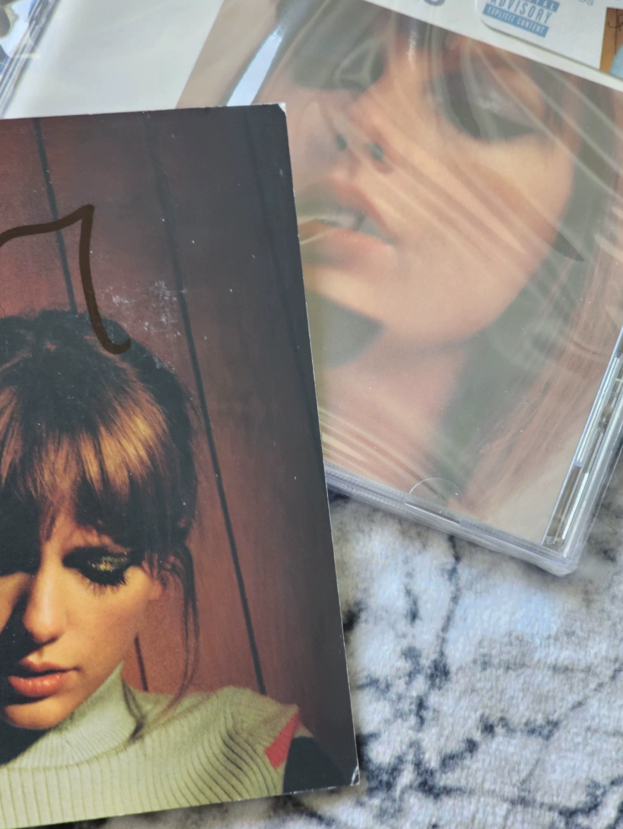 Taylor Swift – Midnights Moonstone Blue Signed CD Special Signature Opened
