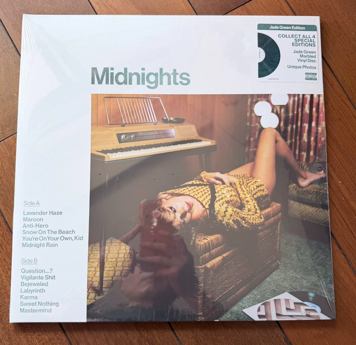 Taylor Swift – Midnights Jade Green Vinyl Slight Corner Ding Open Box