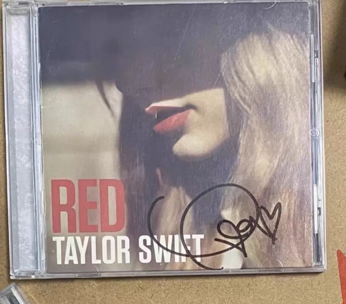 Taylor Swift RED TAYLOR'S VERSION サイン入り Taylor Swift Signed Autograph Red Taylor's Version CD Album w