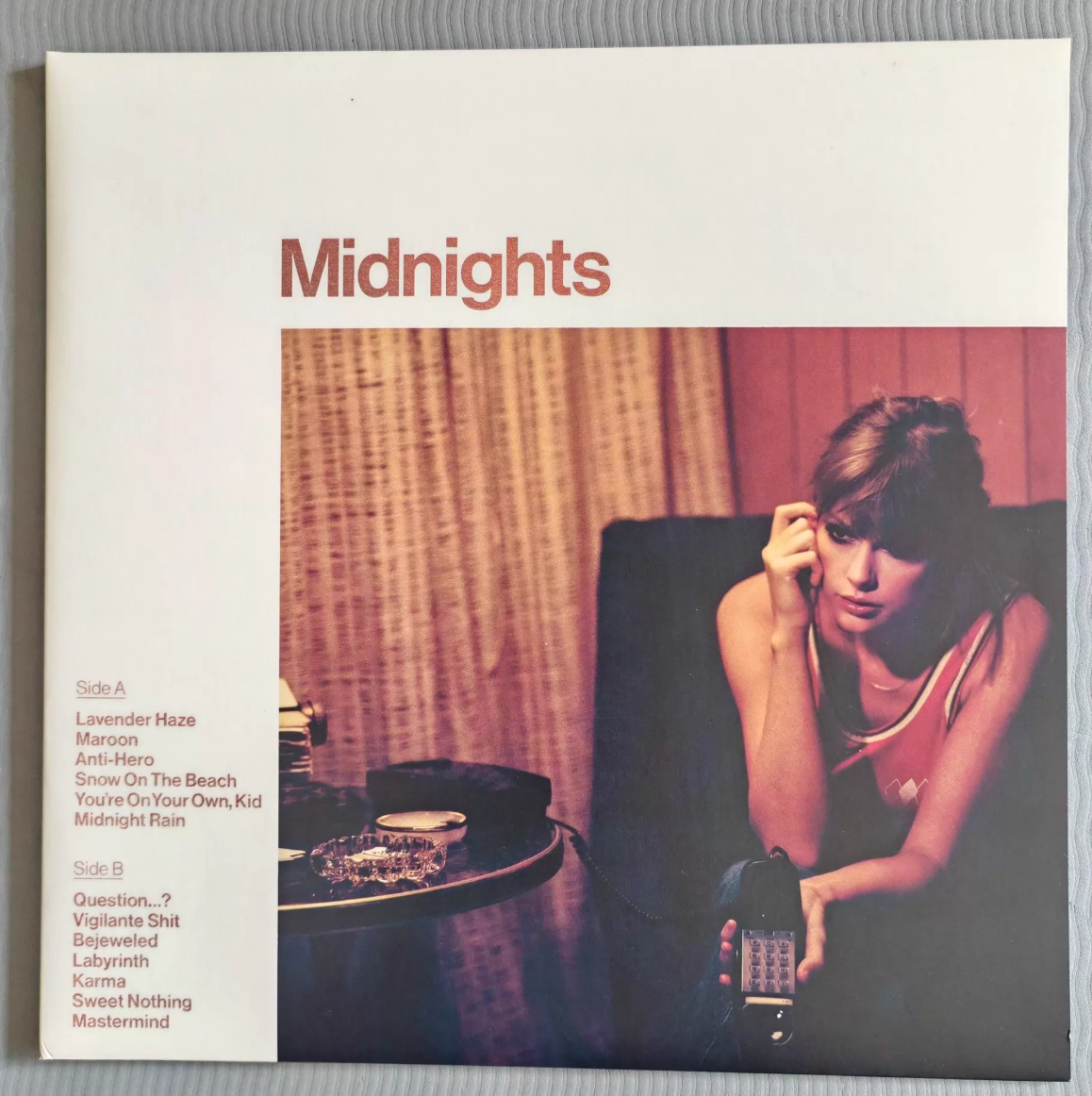 Taylor Swift – Midnights Blood Moon Signed Insert Card Double Heart Signature Opened Like New
