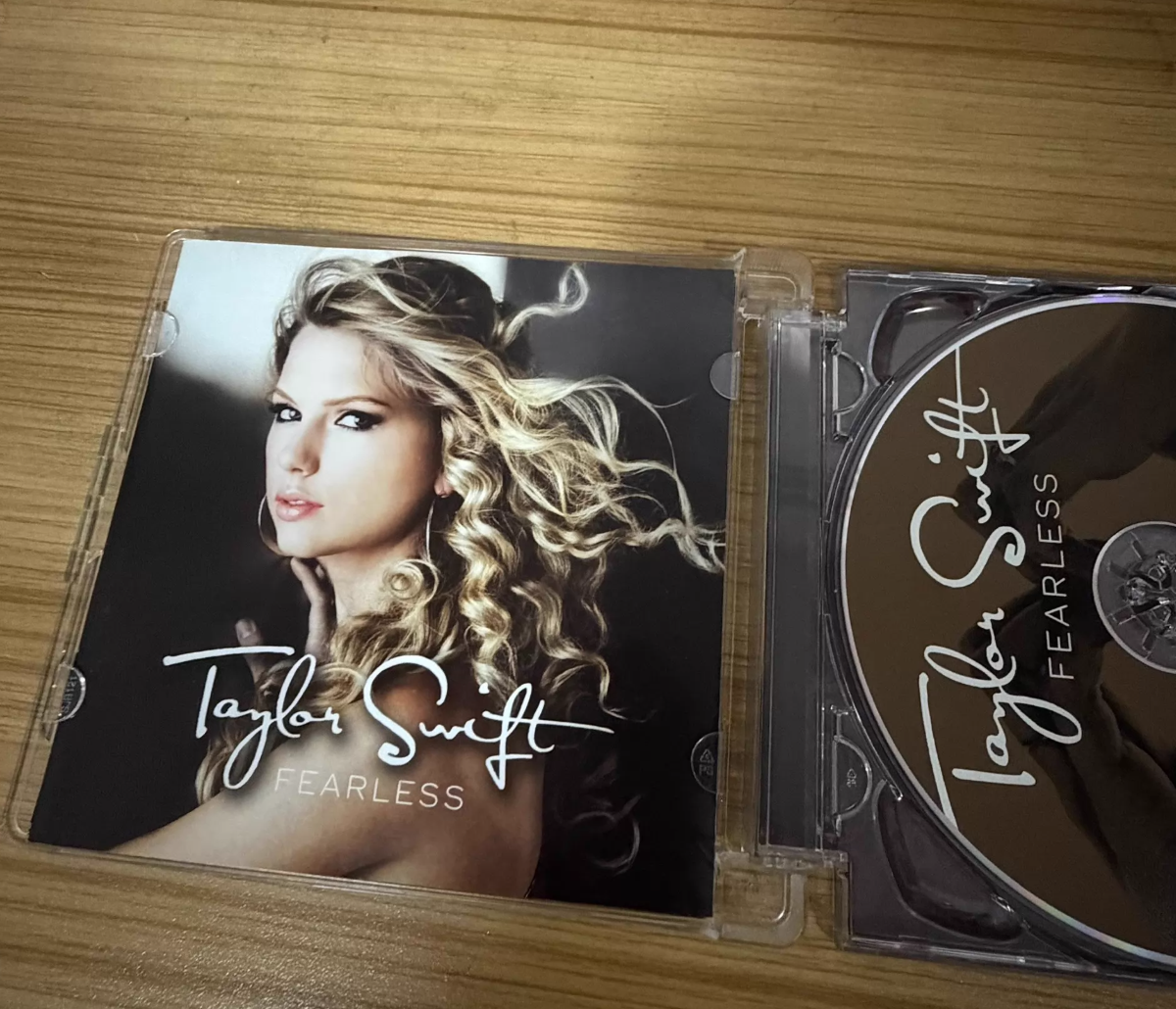 Taylor Swift – Fearless EU CD Opened Case Damaged