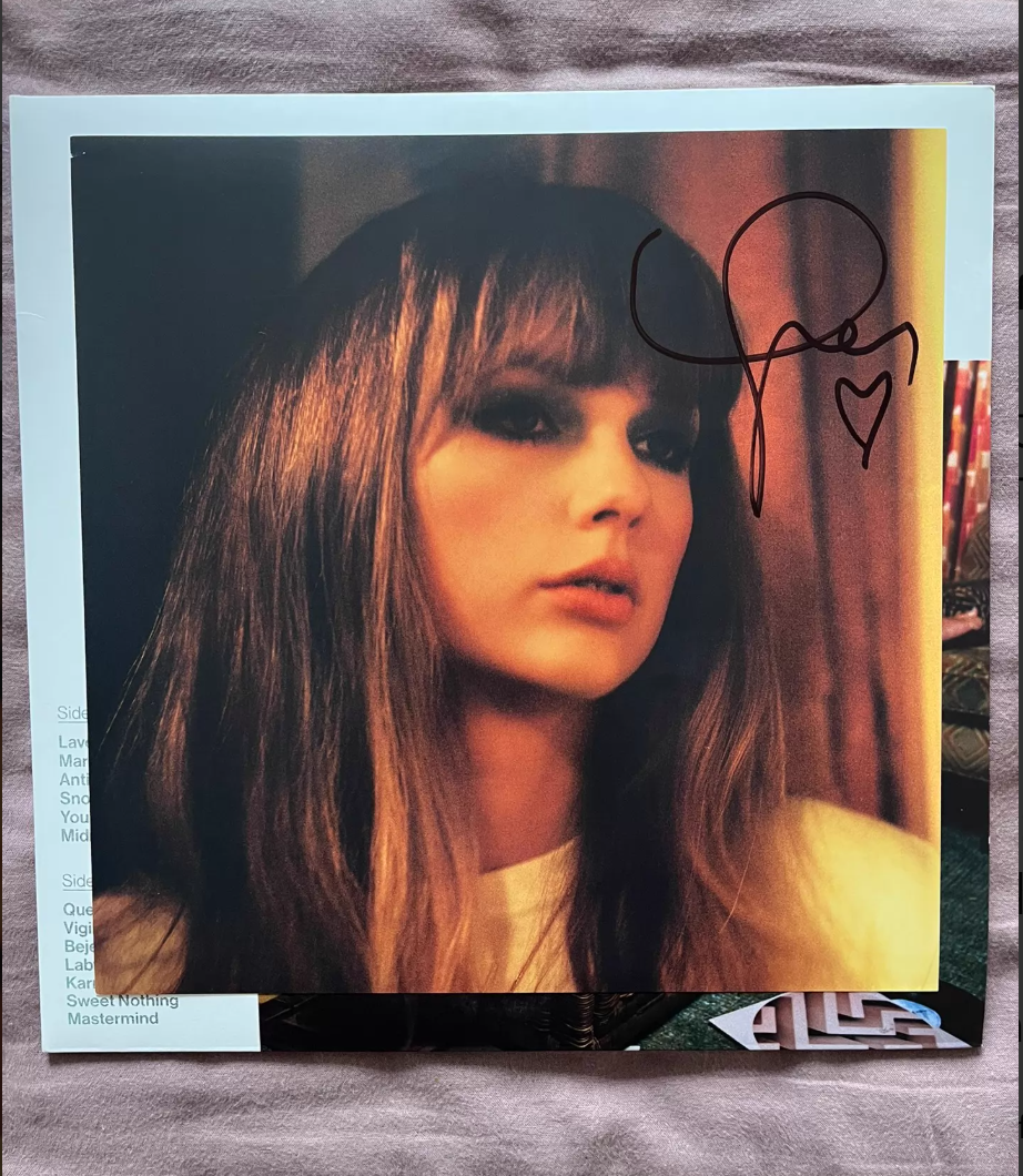 Taylor Swift サイン入りアルバム「Midnights」額装 Taylor Swift Signed 