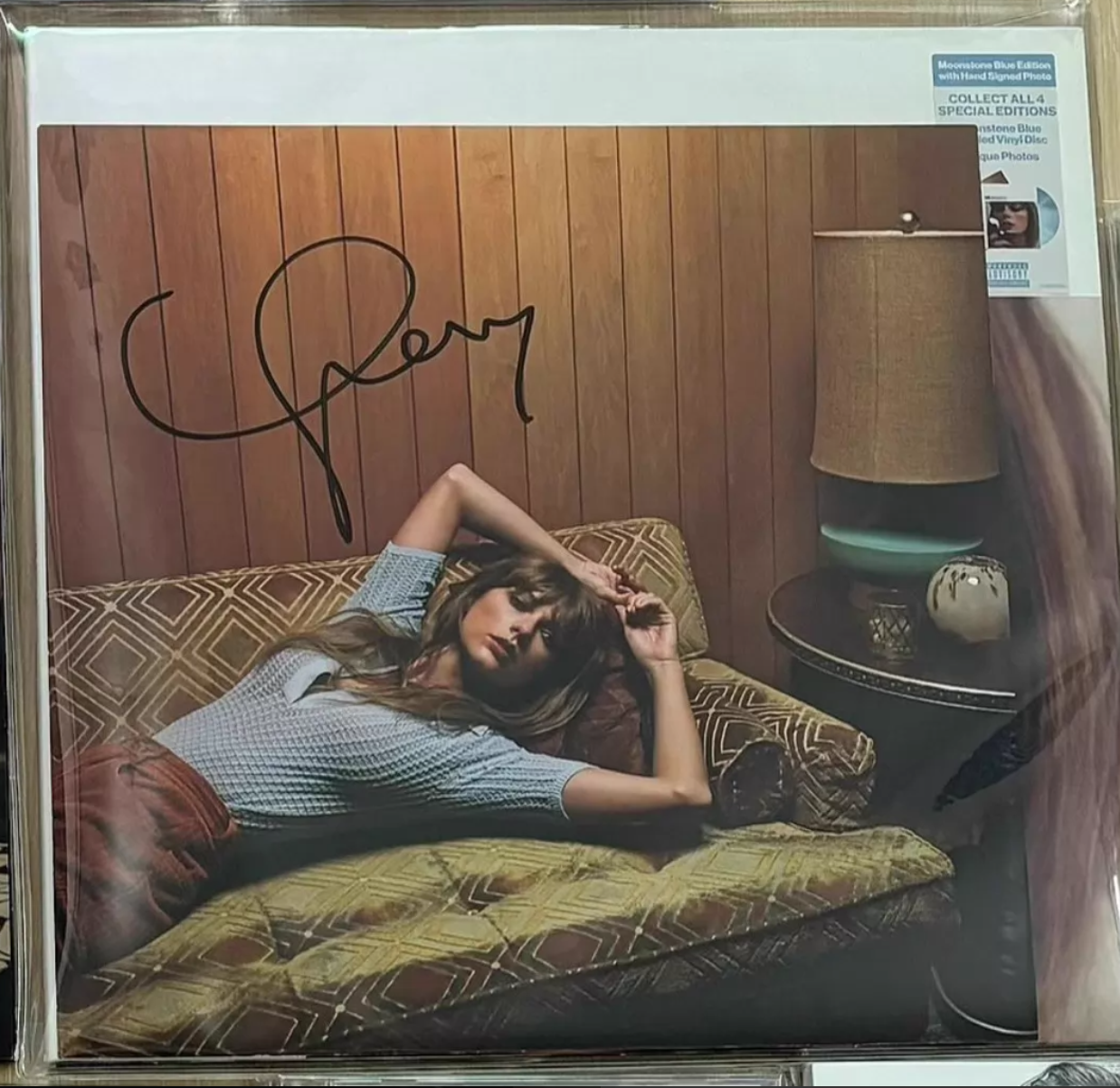 Taylor Swift Midnights – URVC