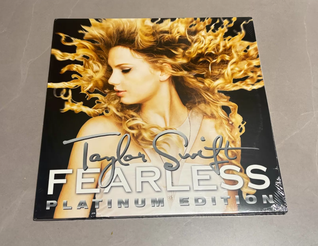 Taylor Swift Fearless (Platinum 〜） サイン入り Taylor Swift – Fearless Platinum Edition Signed LP Vinyl Sealed – URVC