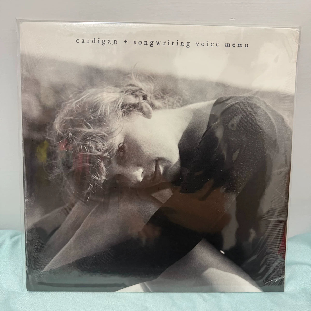 Taylor Swift – Cardigan Gold 12-Inch Vinyl