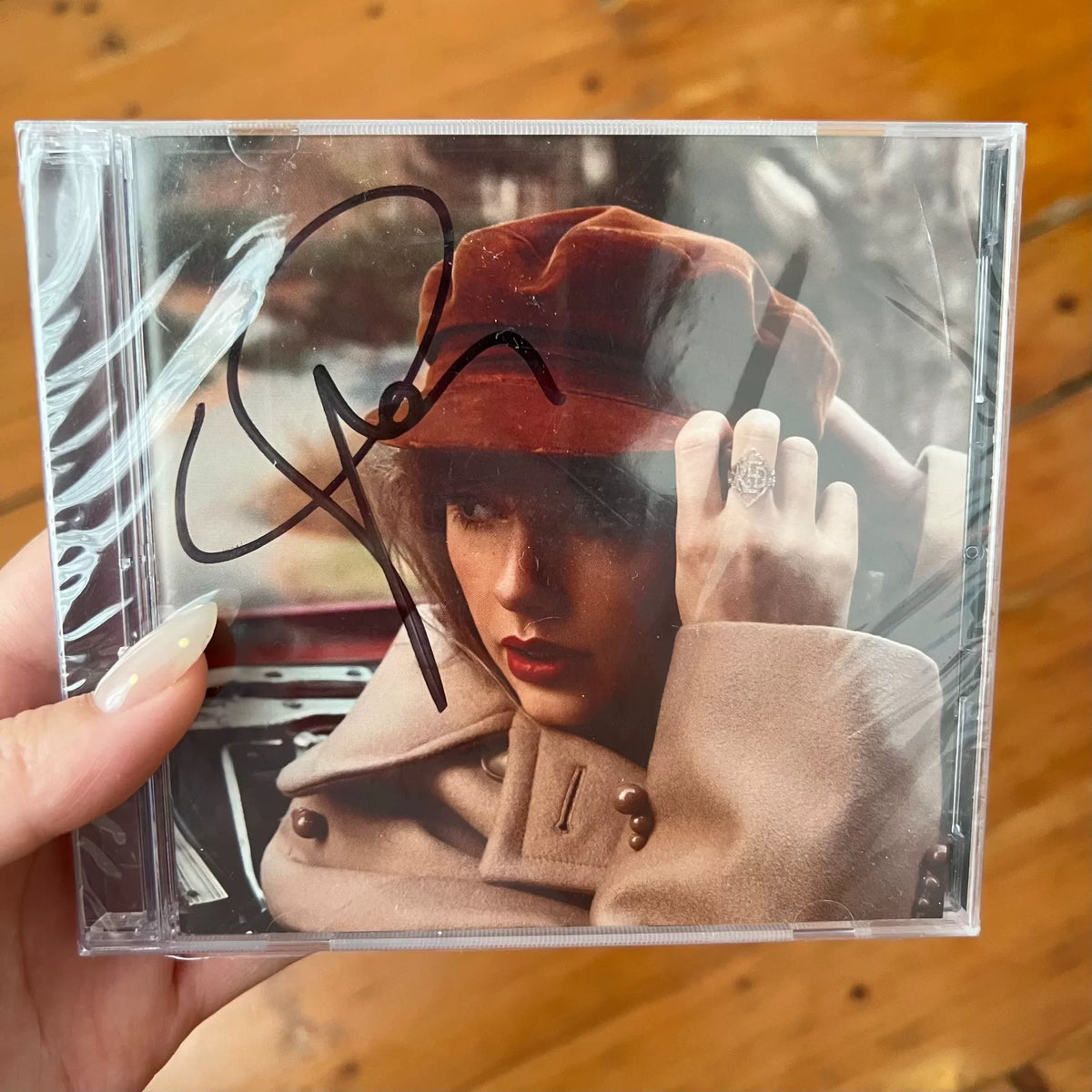 Taylor Swift – Red (Taylor’s Version) – Signed CD – Sealed