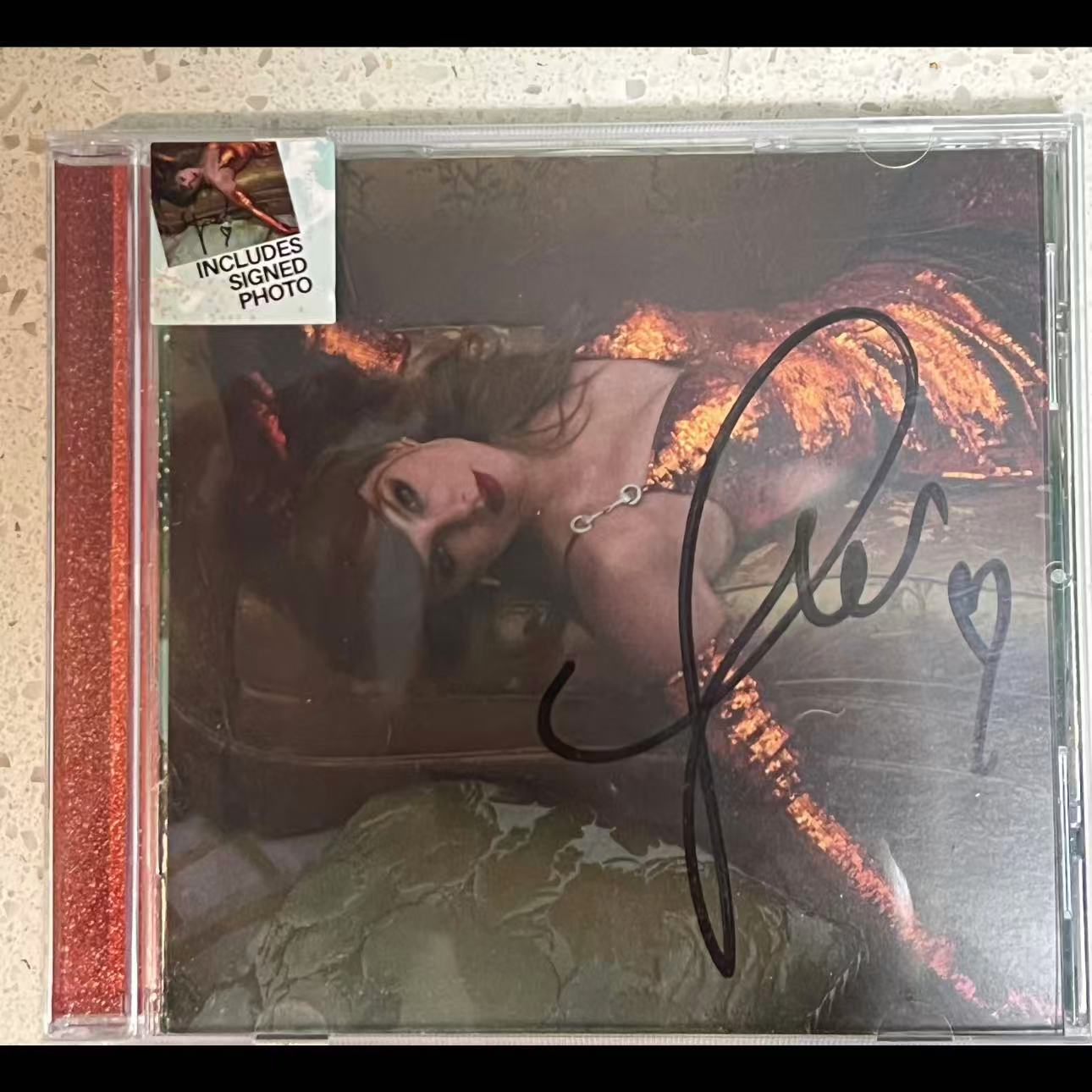 Taylor Swift The Life of a Showgirl Autographed CD Special W-Shaped Signature Open Box Like New