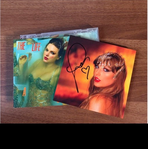 Taylor Swift The Life of a Showgirl Signed CD – Version 1 (Sealed)