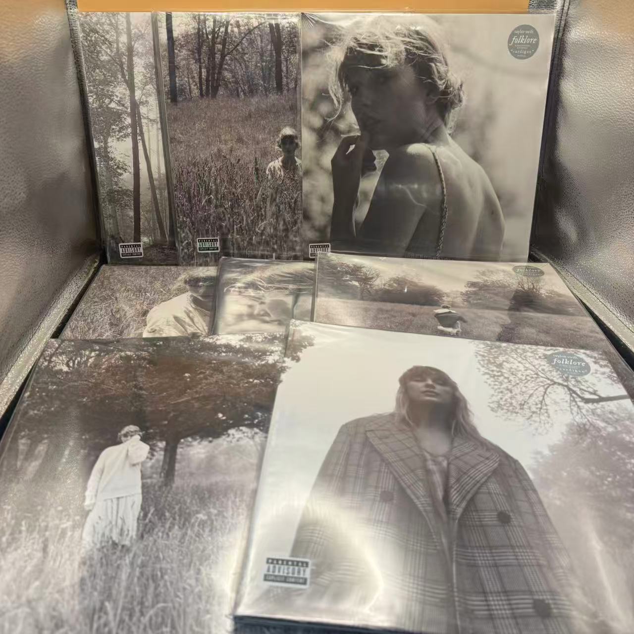 Taylor Swift – Folklore | 8 LP Complete Set | Colored & Black Vinyl | Sealed (Some Covers with Creases)