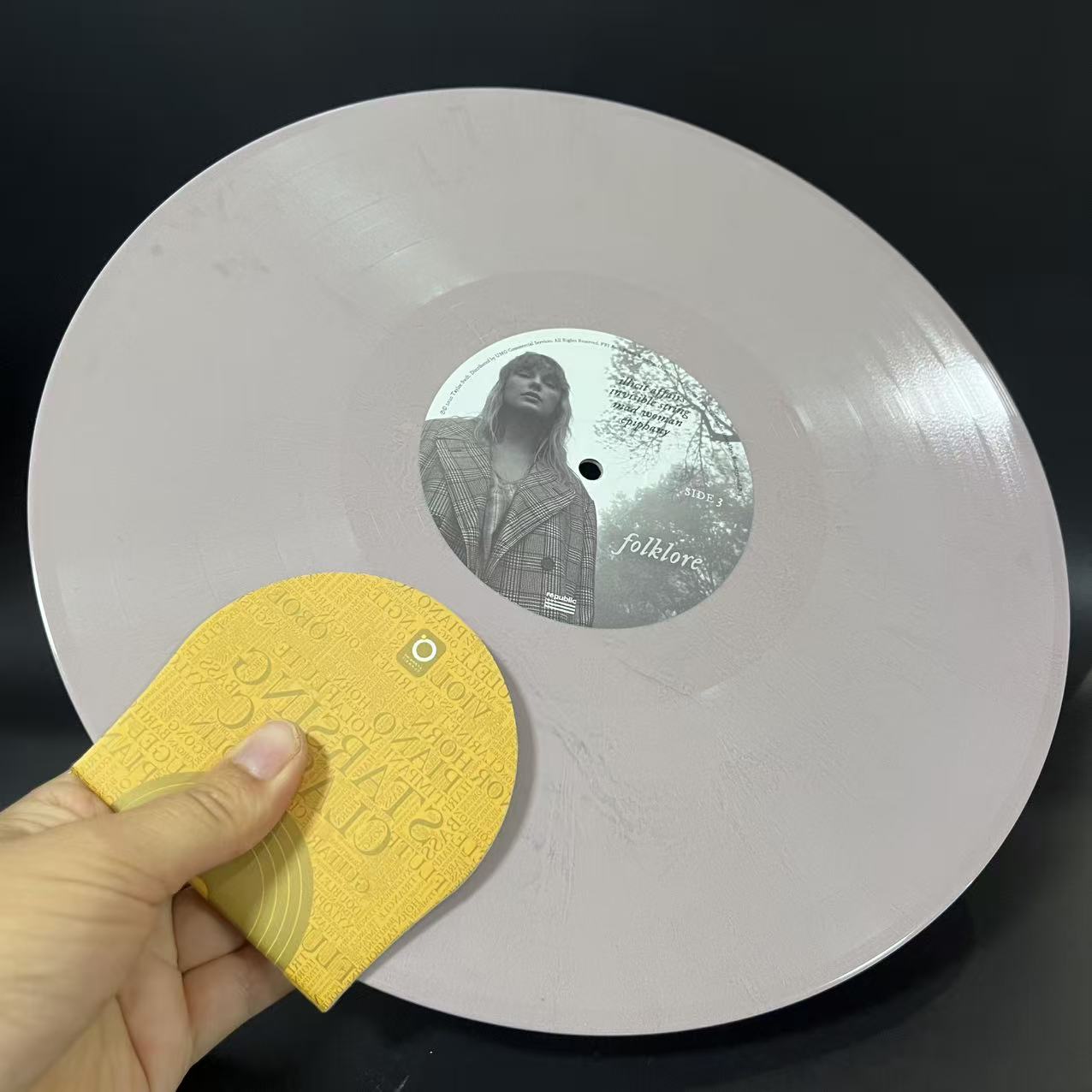 Taylor Swift – Folklore Pink Vinyl 2LP Deluxe Edition