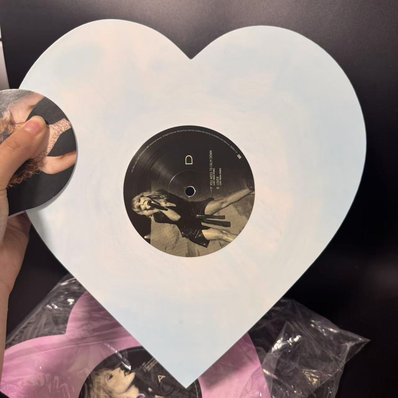 Taylor Swift - Lover (Live From Paris) 8" Heart Shaped Vinyl (NM/NM, Republic Records)