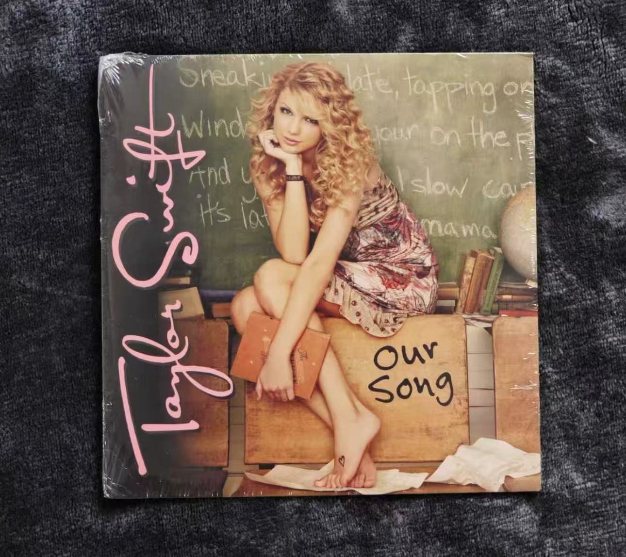 Taylor Swift Our Song 7" Purple Vinyl Limited Edition 4000 Hand Numbered Crease Corner Ding Read Desc