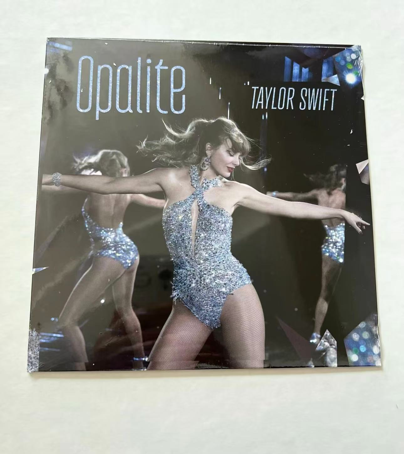 Taylor Swift – Opalite 7" Vinyl Single (Opalite / Milky White Edition)