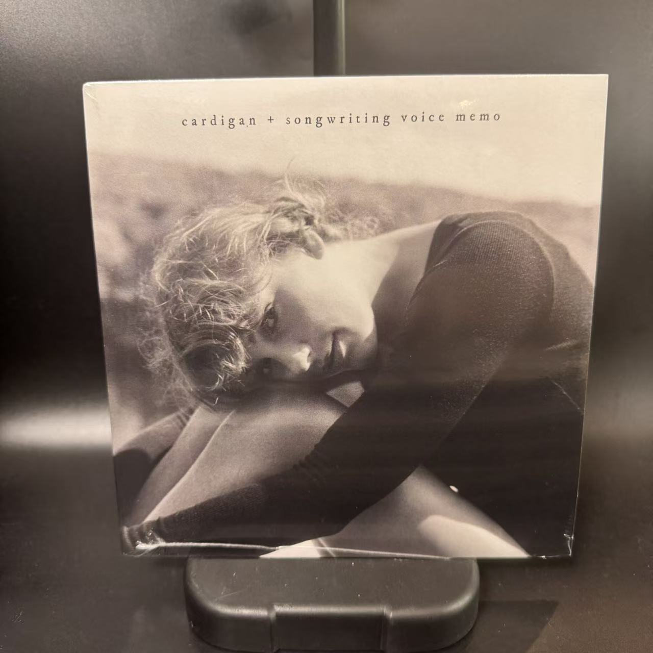 Taylor Swift – Cardigan Gold Vinyl 7" Sealed M/M