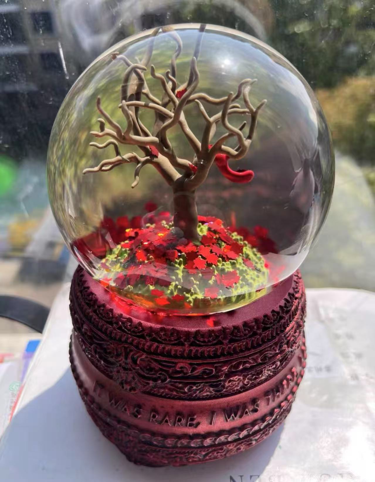 Taylor Swift Official Snow Globe – “All Too Well” Edition