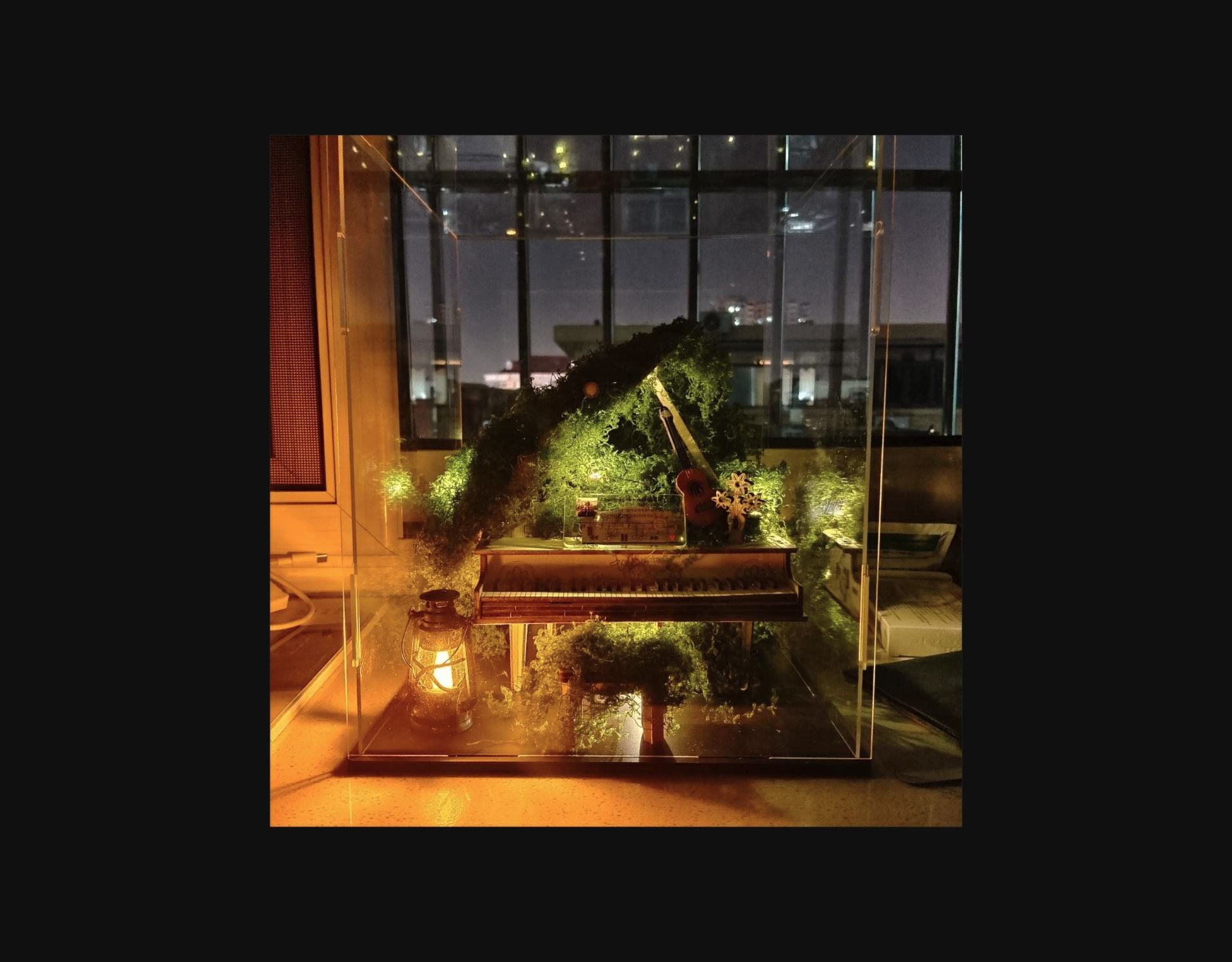 Taylor Swift Champagne Problems Piano Moss Diorama Display — Full Set — Unofficial