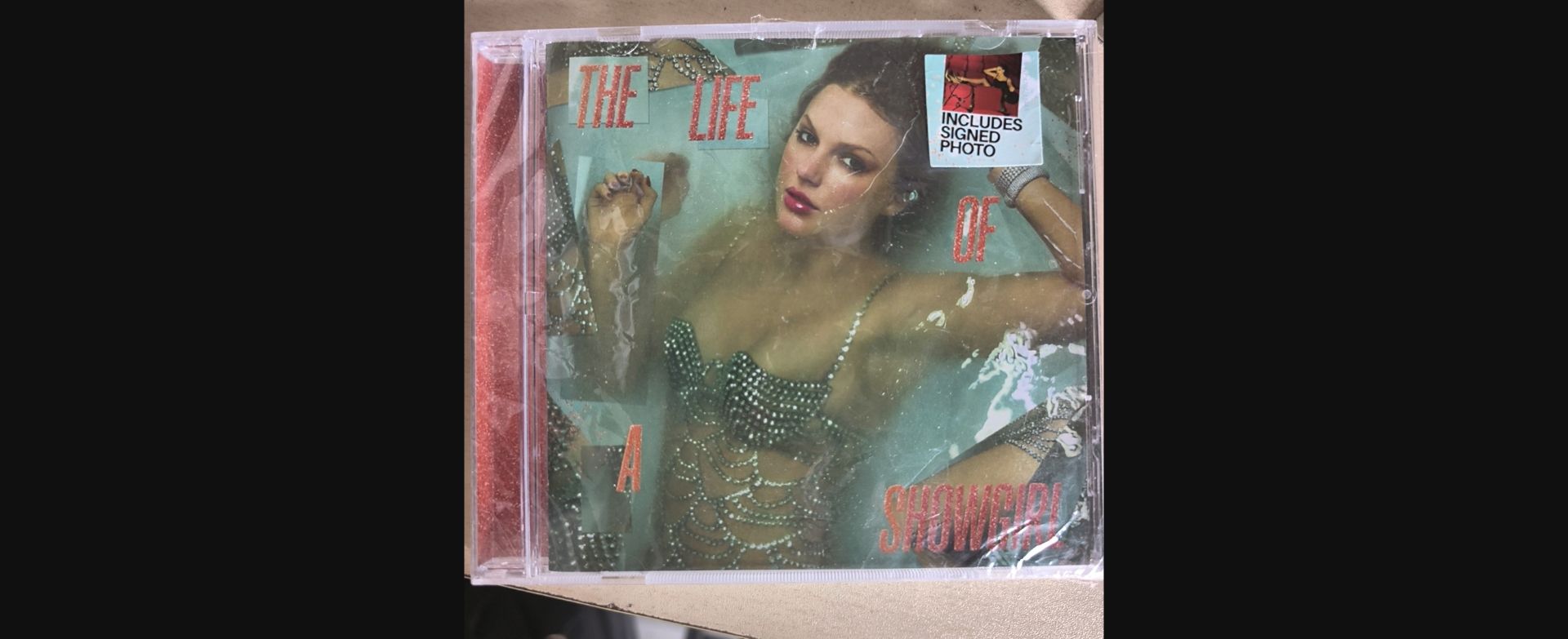 Taylor Swift The Life of a Showgirl Signed CD – Version 4