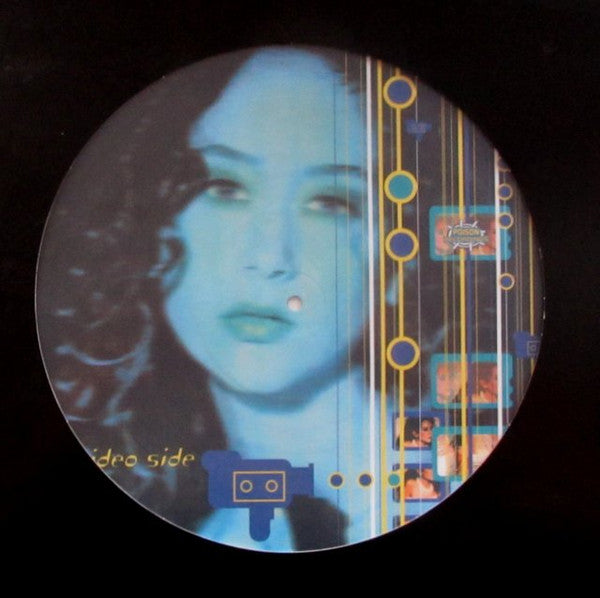 Nathalie De Borah : Living On Video (12", Ltd, Pic)