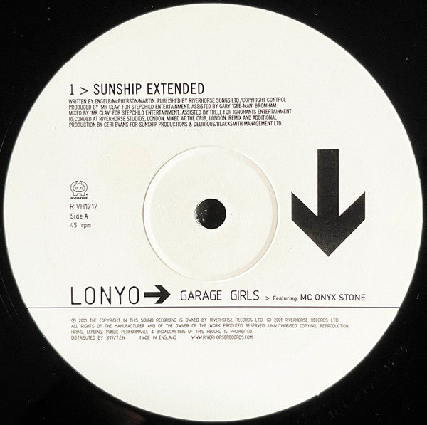 Lonyo Featuring MC Onyx Stone : Garage Girls (Featuring Mixes By Sunship + Step 1) (12")