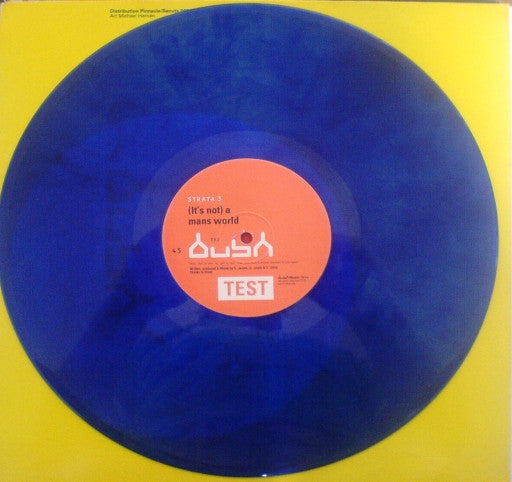 Strata 3 : (It's Not) A Mans World (12", S/Sided, Etch, TP, Blu)