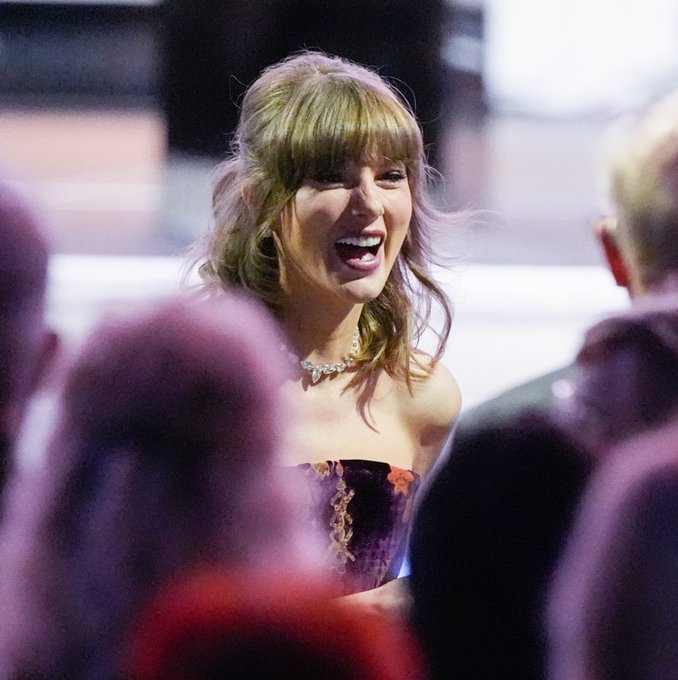 Taylor Swift at the Nashville Songwriters Hall of Fame ceremony